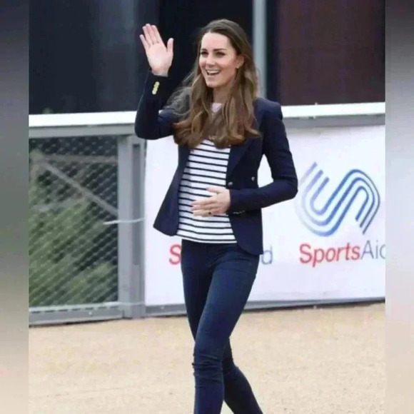 Smythe Duchess Blazer Size 8 Navy Single Breasted Wool Brass Buttons $725 - Picture 6 of 14